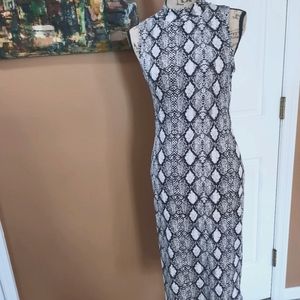 Knee-length Snakeskin Pattern Sheath Dress